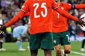 九游娱乐入口今晚马德里竞技备战欧联，队长鼓劲细节曝光，震撼外界，资深球员宣示担当的简单介绍