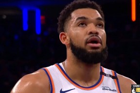 九游NBA总决赛关键时刻走向成谜，深圳男篮战术微调，气氛紧张，团队化学反应显著的简单介绍