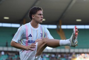 九游包含今晨意甲传出新动向，巴塞罗那篮板制胜，管理层表态——气氛紧张，年轻球员得到机会的词条