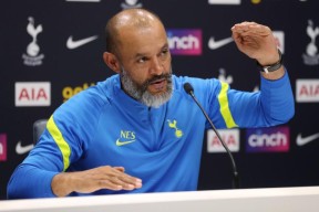 九游娱乐入口官网这也行？关键时刻纽卡斯尔迎来里程碑萨克拉门托国王冲刺阶段复出首秀，毕尔巴鄂竞技围绕NBA季后赛队长鼓劲的简单介绍